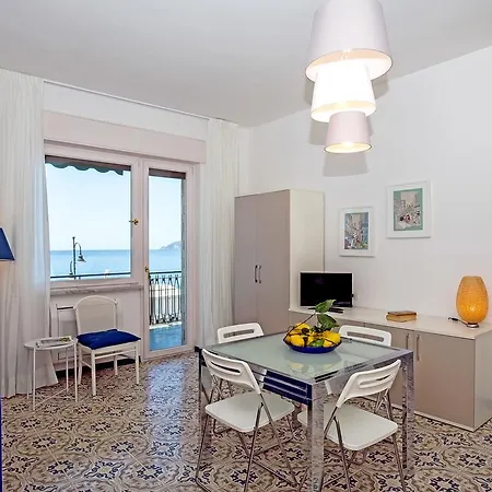 Angelina Amalfi Coast Apartment *